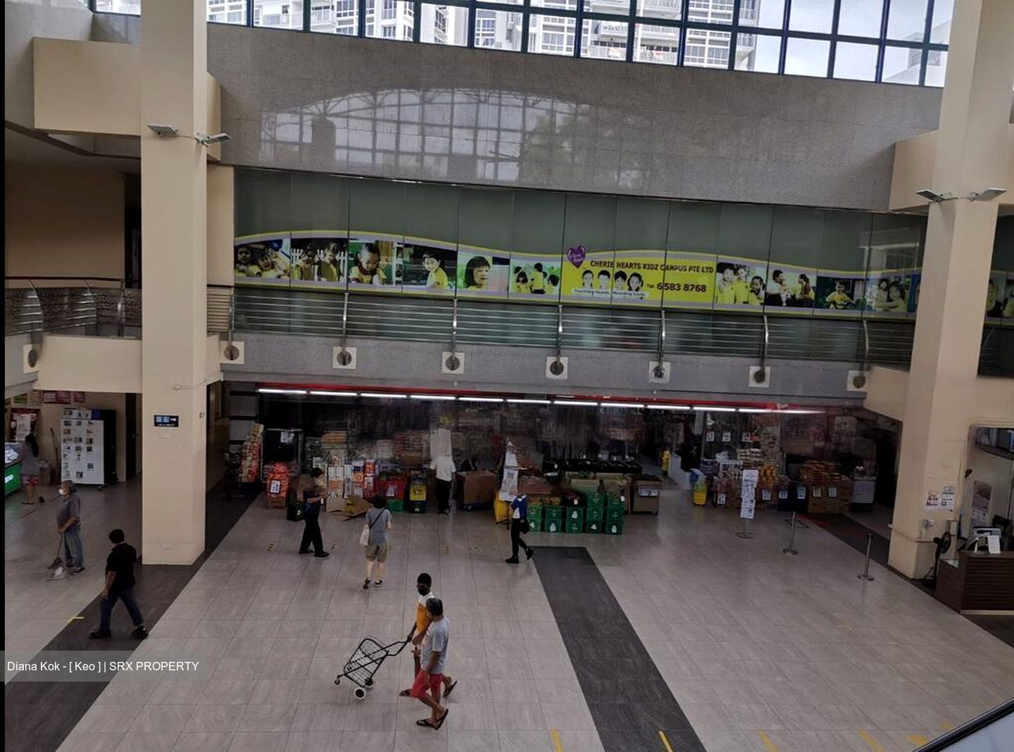 Elias Mall (D18), Retail #455017611
